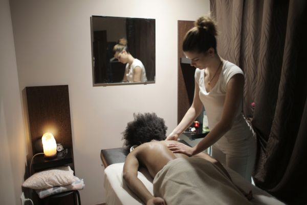 Anti-cellulite and honey body massage